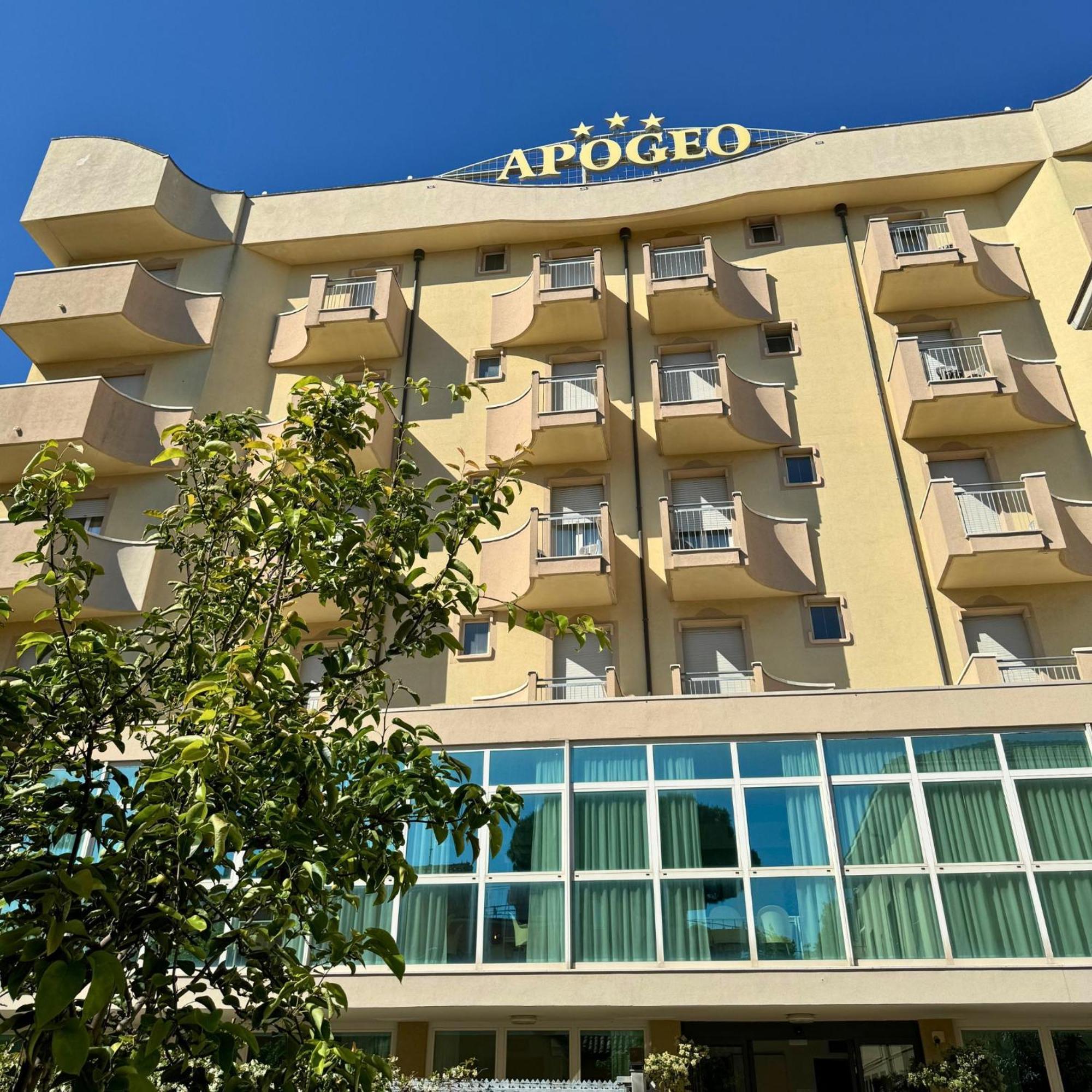 Hotel Apogeo - Breakfast Experience Rimini Exteriér fotografie
